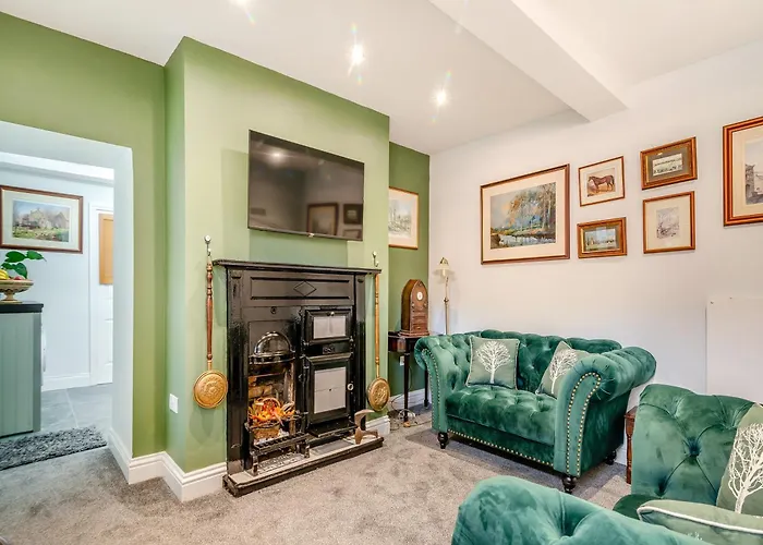 The Stables - Uk44766 *